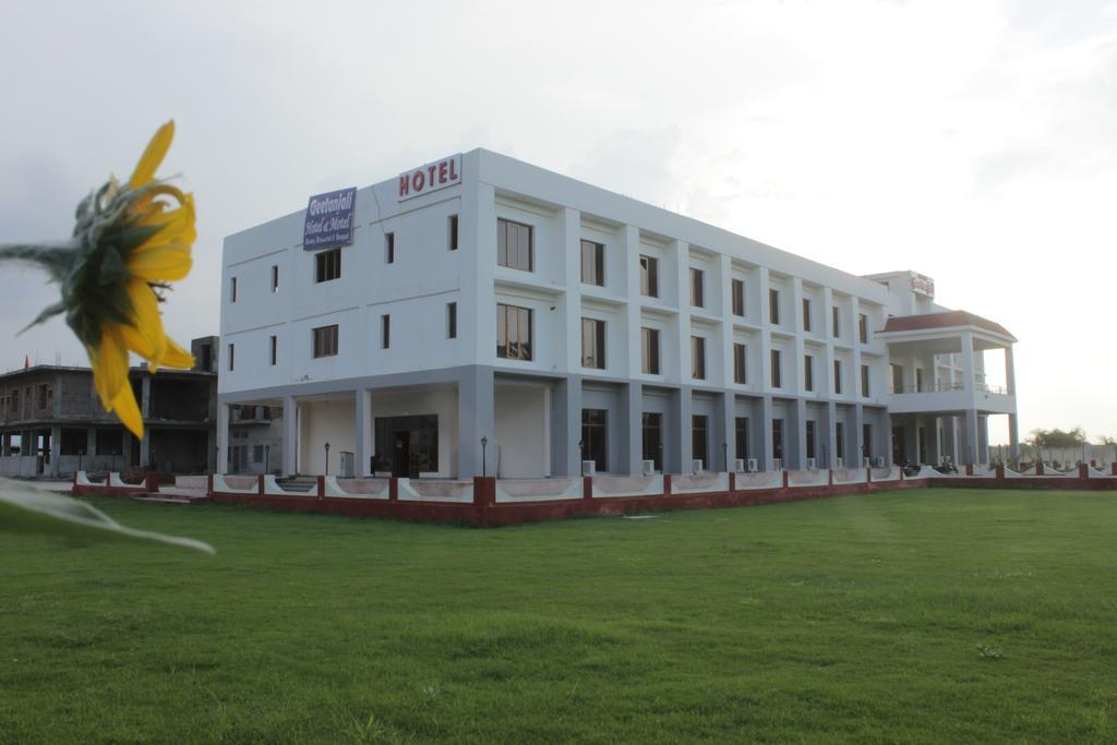 Geetanjali Hotel & Motel Bharatpur Exteriör bild