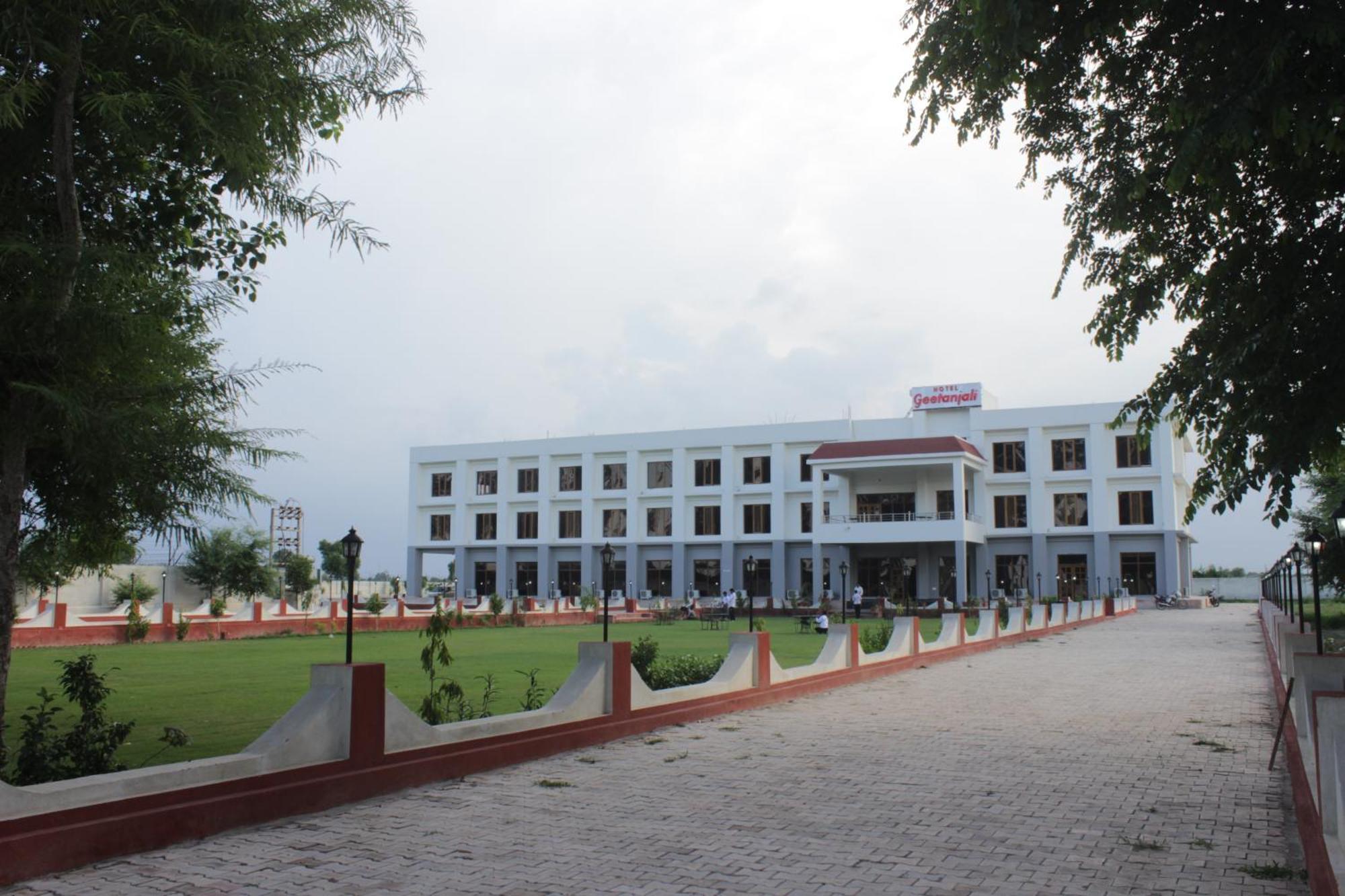 Geetanjali Hotel & Motel Bharatpur Exteriör bild