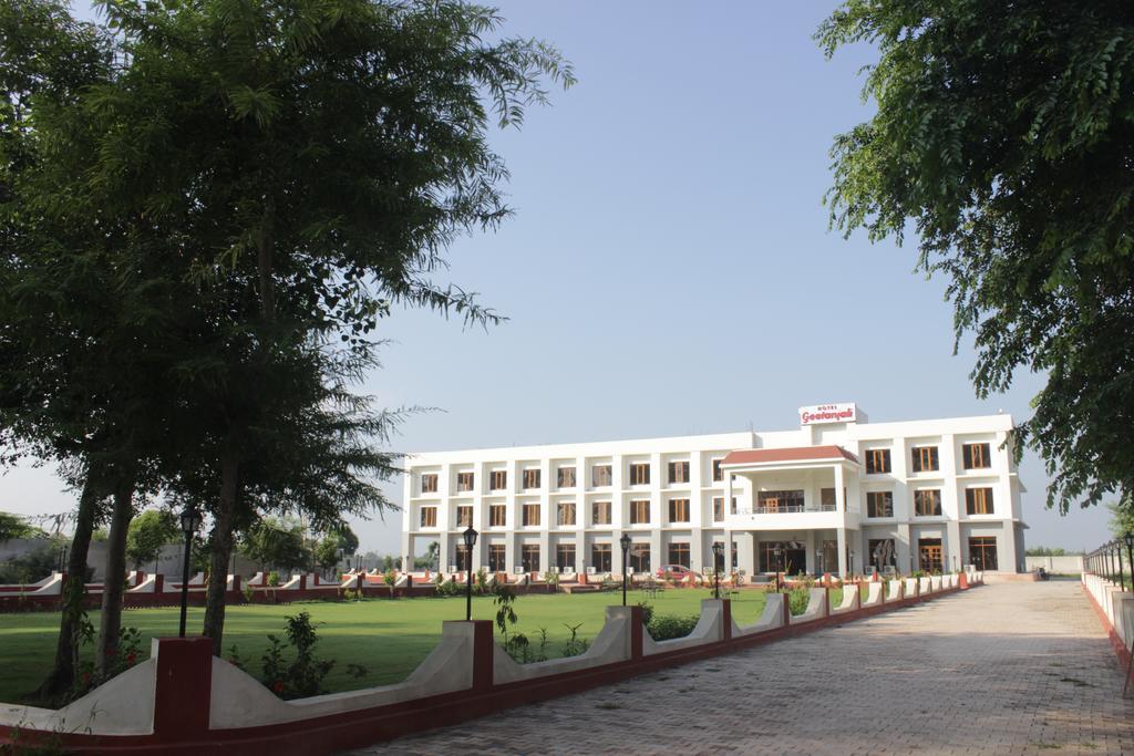 Geetanjali Hotel & Motel Bharatpur Exteriör bild