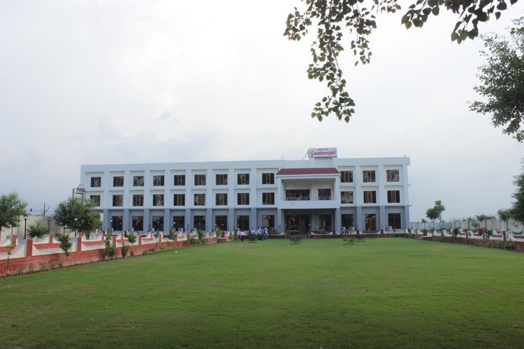 Geetanjali Hotel & Motel Bharatpur Exteriör bild