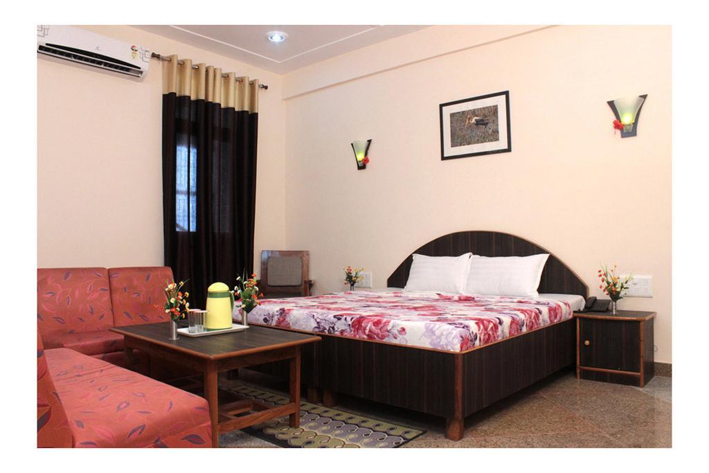 Geetanjali Hotel & Motel Bharatpur Rum bild