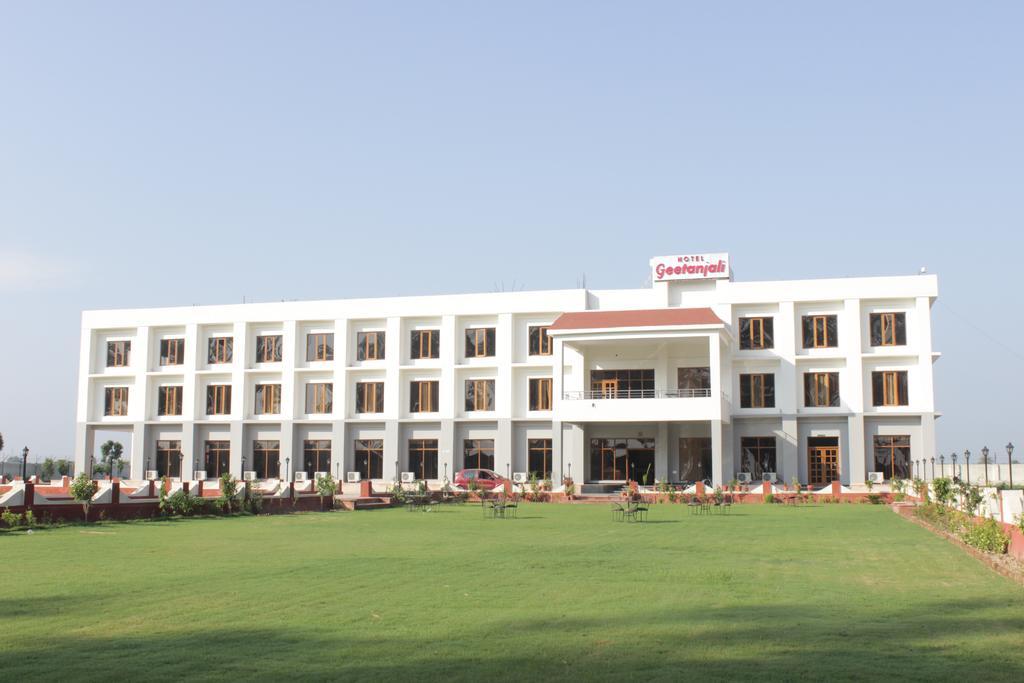 Geetanjali Hotel & Motel Bharatpur Exteriör bild