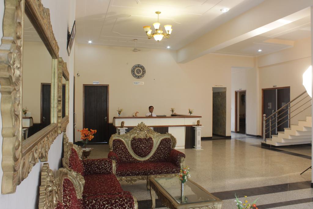 Geetanjali Hotel & Motel Bharatpur Exteriör bild